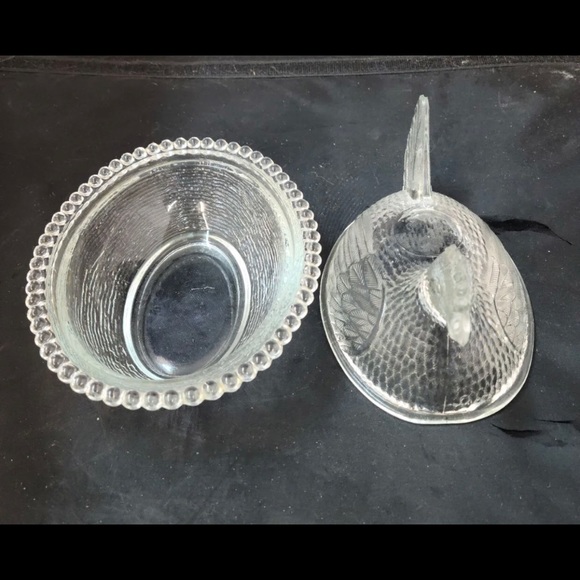 Firm price. vintage clear Indiana Glass covered chicken dish. Great shape - Picture 7 of 8